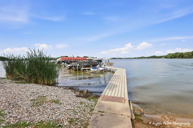 2904 Wooded Lane, Mchenry, IL 60051