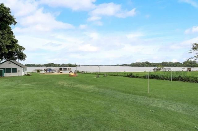 2904 Wooded Lane, Mchenry, IL 60051