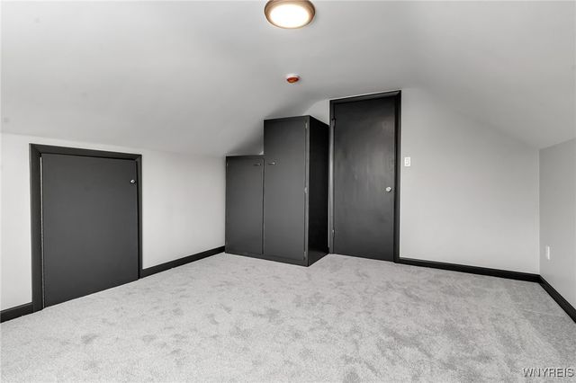 60 Evelyn Avenue, West Seneca, NY 14224