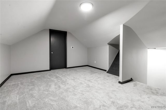 60 Evelyn Avenue, West Seneca, NY 14224