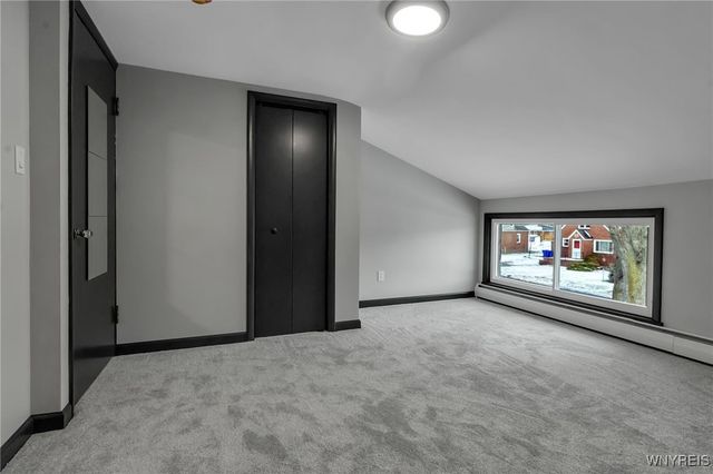 60 Evelyn Avenue, West Seneca, NY 14224