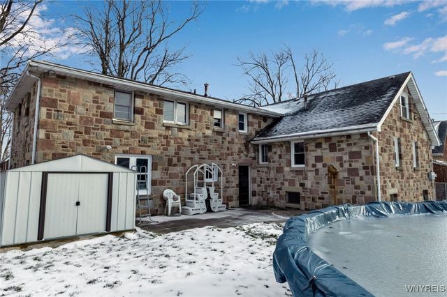 60 Evelyn Avenue, West Seneca, NY 14224