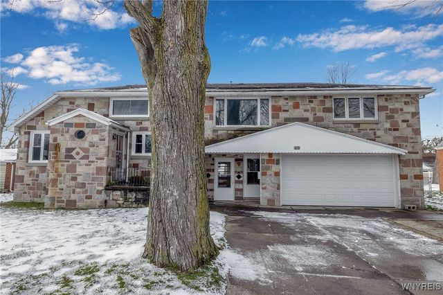 60 Evelyn Avenue, West Seneca, NY 14224