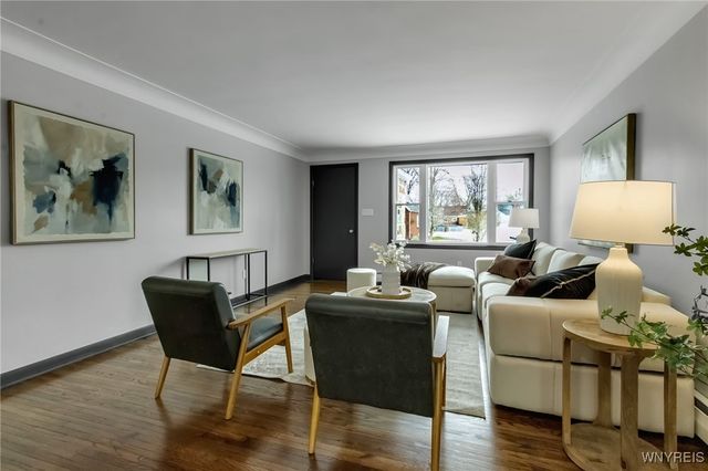 60 Evelyn Avenue, West Seneca, NY 14224