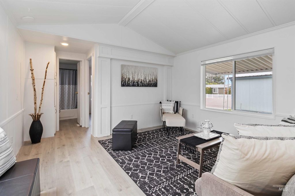 8056 W Manassas Ln, Boise, ID 83714 photo 10