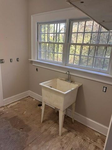 2312 Ben Hill Road SW, Atlanta, GA 30311