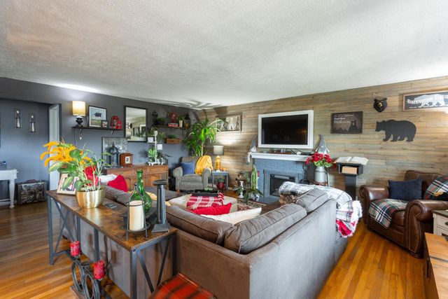 1519 E 29th Ave, Spokane, WA 99203