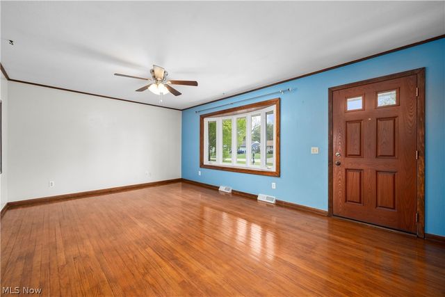 795 Tarry Lane, Amherst, OH 44001