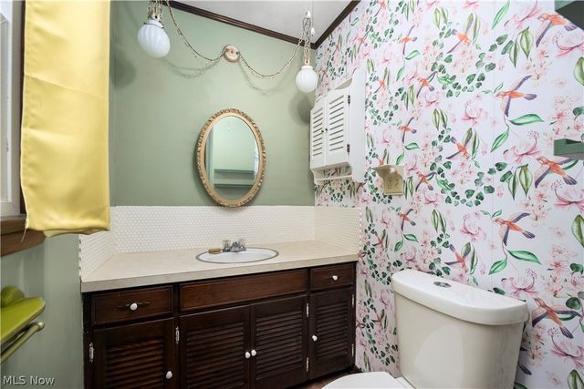 795 Tarry Lane, Amherst, OH 44001