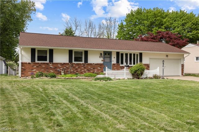 795 Tarry Lane, Amherst, OH 44001