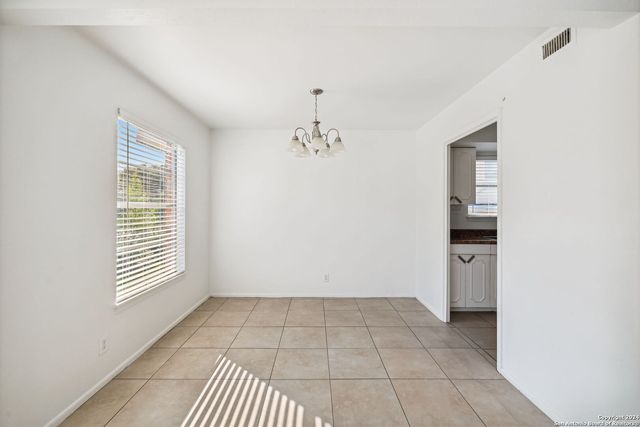 509 E Olmos Dr Apt 3, Olmos Park, TX 78212