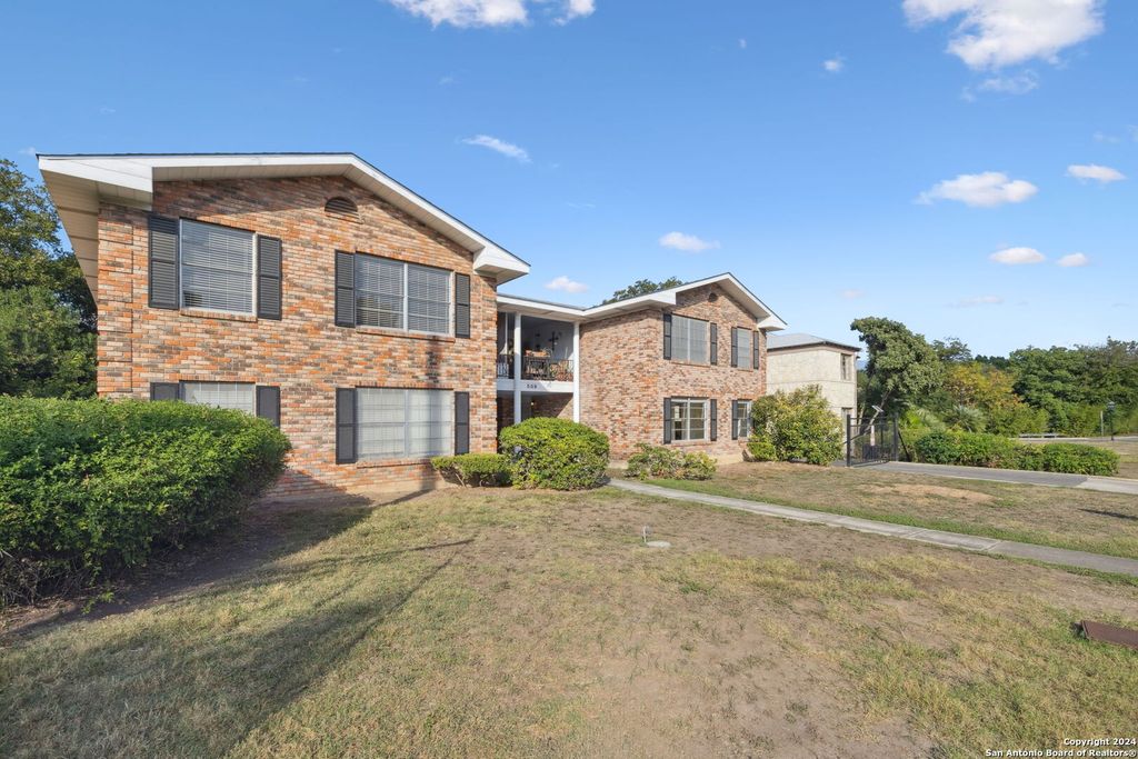 509 E Olmos Dr Apt 3, Olmos Park, TX 78212