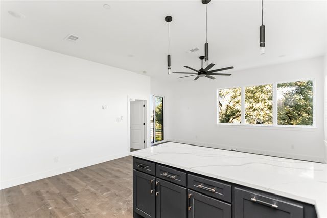 1105 Poindexter Street B3, Fort Worth, TX 76102