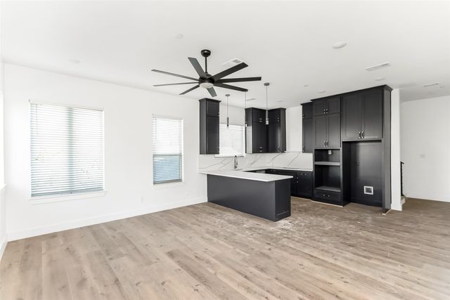 1105 Poindexter Street B3, Fort Worth, TX 76102