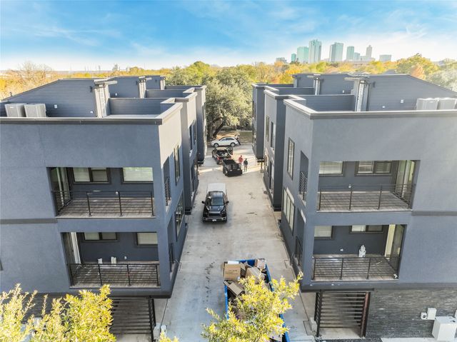 1105 Poindexter Street B3, Fort Worth, TX 76102