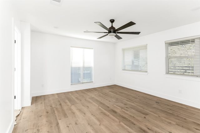 1105 Poindexter Street B3, Fort Worth, TX 76102