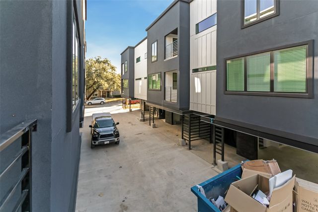 1105 Poindexter Street B3, Fort Worth, TX 76102