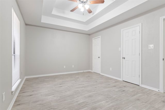 304 Moore Creek Road 300, Hurst, TX 76053