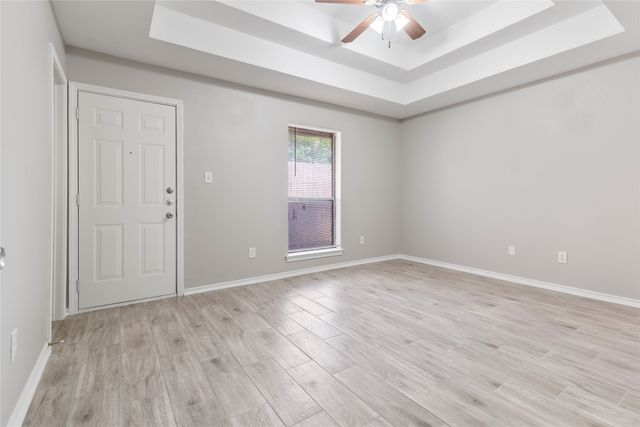 304 Moore Creek Road 300, Hurst, TX 76053