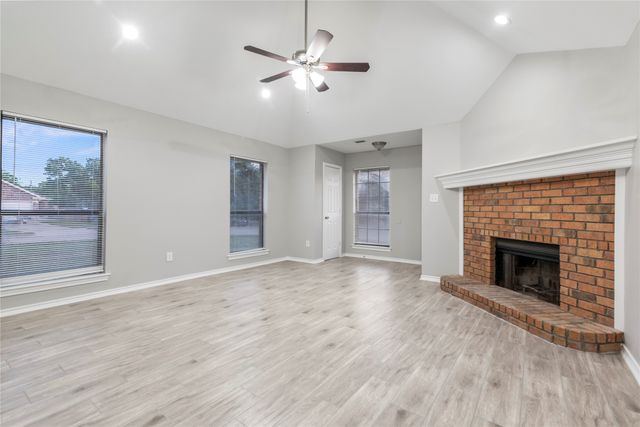 304 Moore Creek Road 300, Hurst, TX 76053