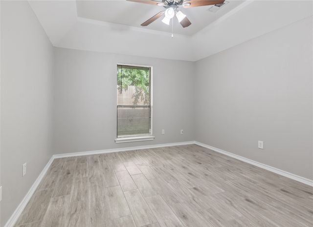 304 Moore Creek Road 300, Hurst, TX 76053