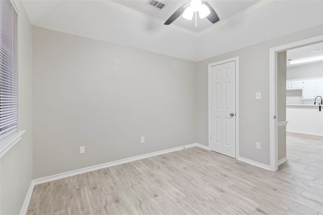 304 Moore Creek Road 300, Hurst, TX 76053