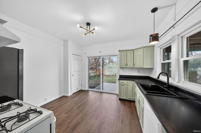 526 S 35Th Street, South Bend, IN 46615