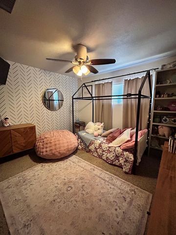 1109 Mogford St, Midland, TX 79701