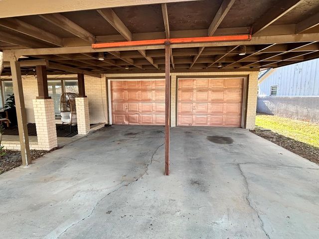 1109 Mogford St, Midland, TX 79701