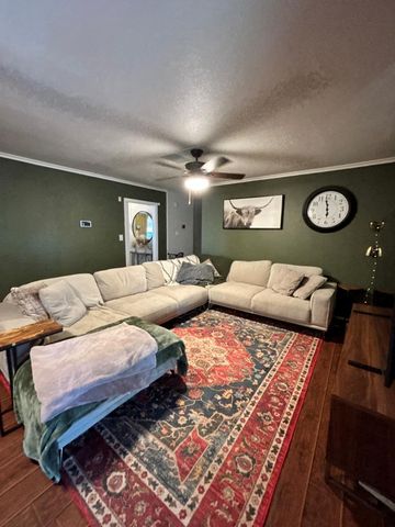 1109 Mogford St, Midland, TX 79701