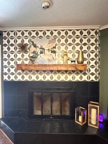 1109 Mogford St, Midland, TX 79701