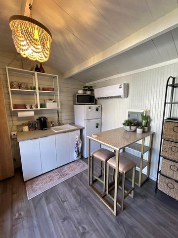 1109 Mogford St, Midland, TX 79701