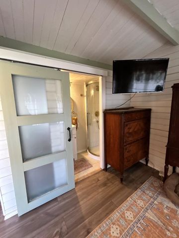 1109 Mogford St, Midland, TX 79701