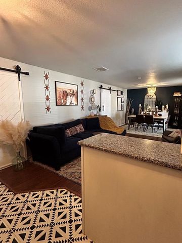 1109 Mogford St, Midland, TX 79701