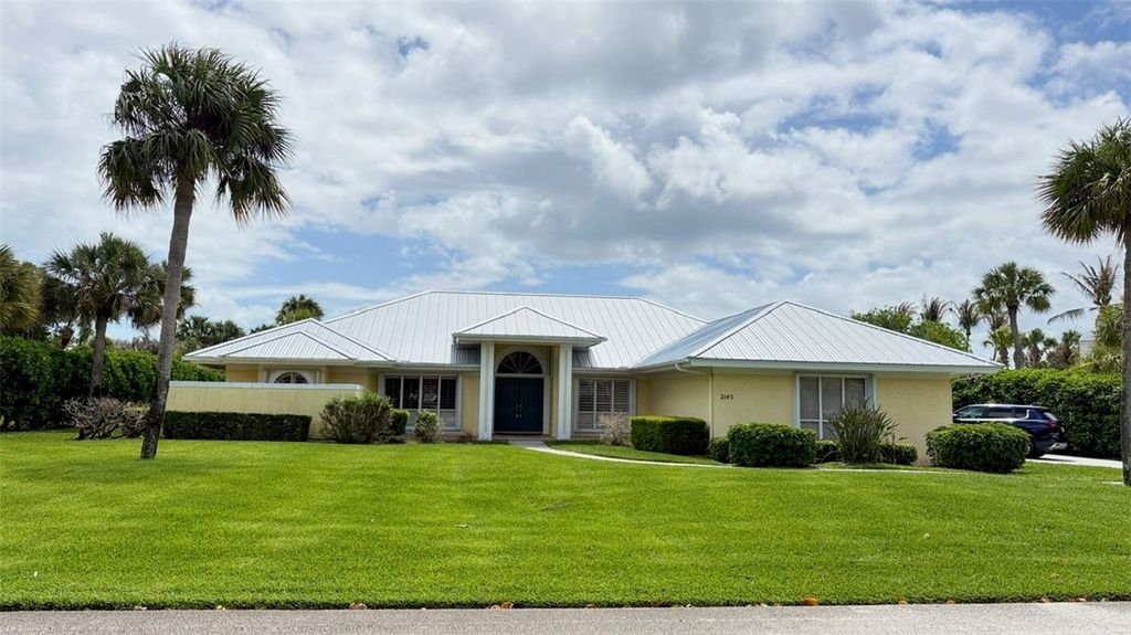 2145 Waltons Court, Vero Beach, FL 32963