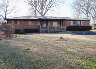 4778 Garrett SW Drive, Mableton, GA 30126