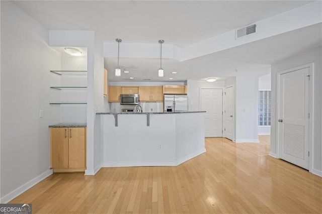 390 17th Street NW 2001, Atlanta, GA 30363
