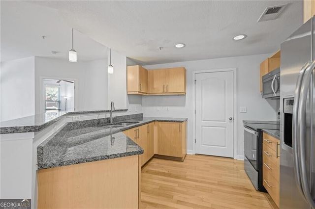 390 17th Street NW 2001, Atlanta, GA 30363