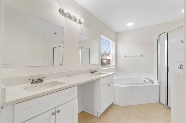 8243 47TH STREET CIRCLE E, Palmetto, FL 34221