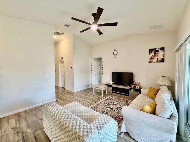 14841 STERLING SPUR AVENUE, Lithia, FL 33547