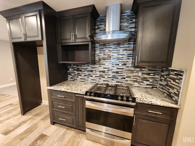 612 Hitchcock Avenue, Shafter, CA 93263