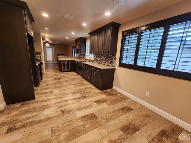 612 Hitchcock Avenue, Shafter, CA 93263