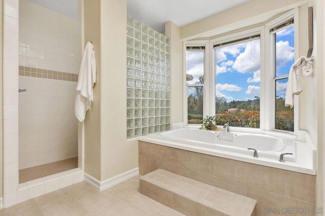 14353 Sandhill Dr., Poway, CA 92064