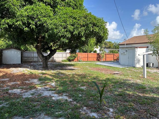 614 42nd Street, West Palm Beach, FL 33407