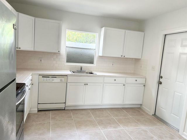 614 42nd Street, West Palm Beach, FL 33407