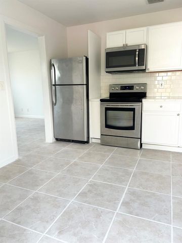 614 42nd Street, West Palm Beach, FL 33407