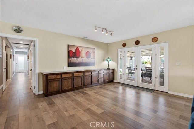 1044 Meadowview Court, Corona, CA 92878