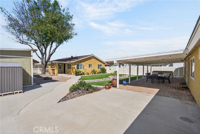 1044 Meadowview Court, Corona, CA 92878