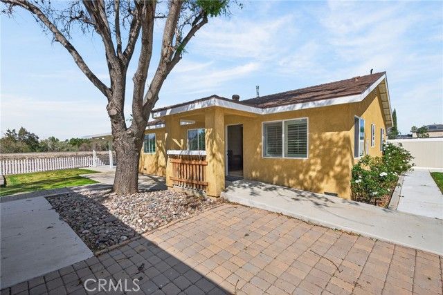 1044 Meadowview Court, Corona, CA 92878