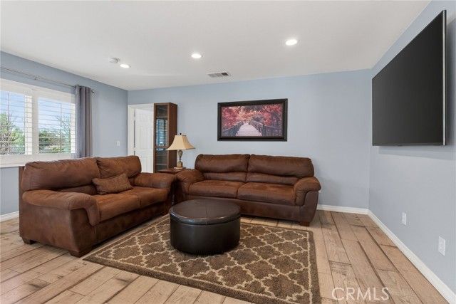 1044 Meadowview Court, Corona, CA 92878